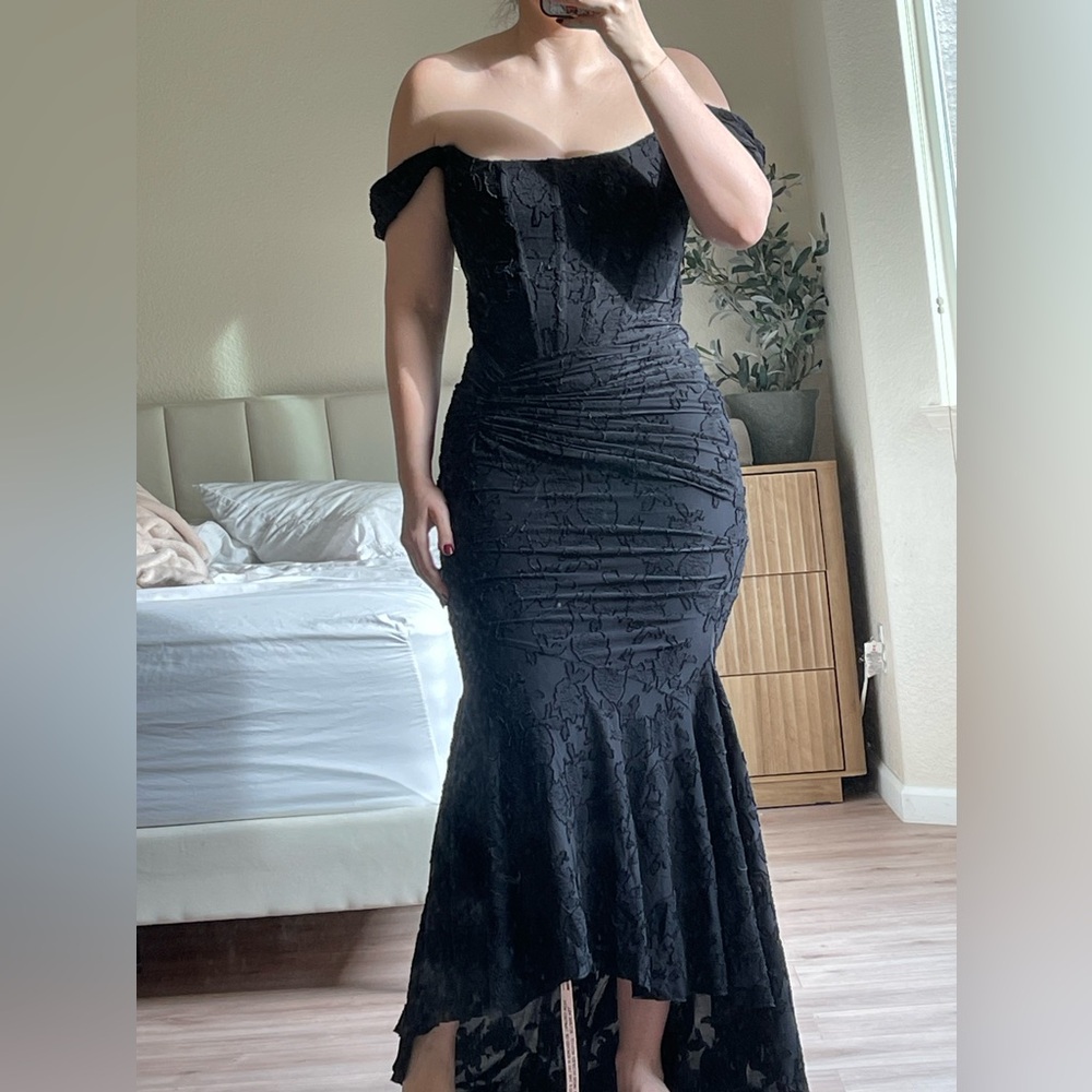 House of CB Black Off-Shoulder Lace Mermaid Dress